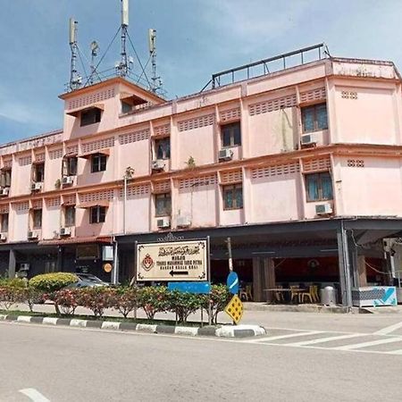 Spot On 89994 Rz Gold Hotel Kuala Kerai Exterior photo